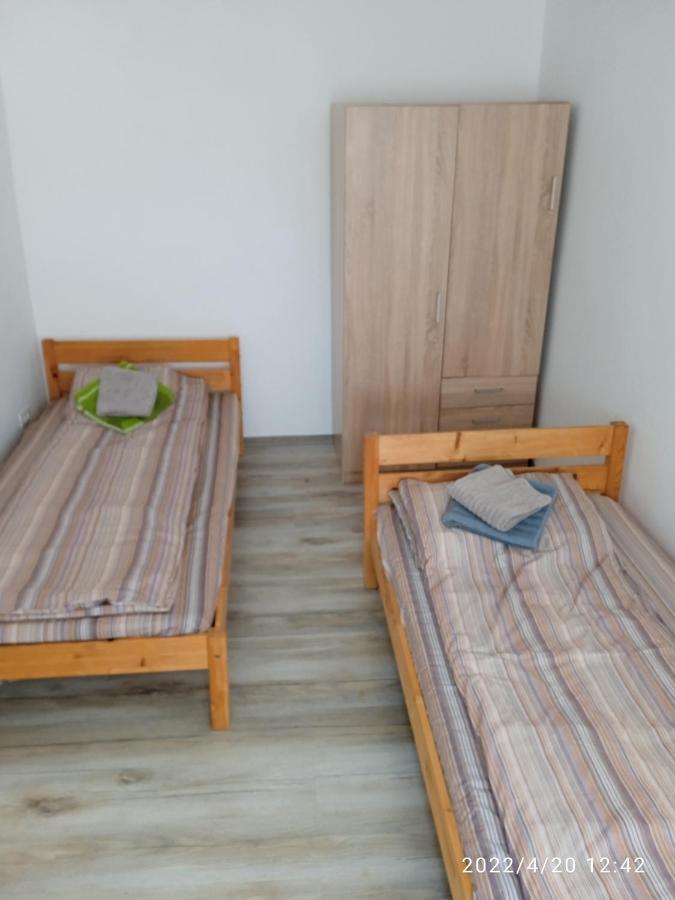 4 Rooms Apartment Tulcea Exterior foto