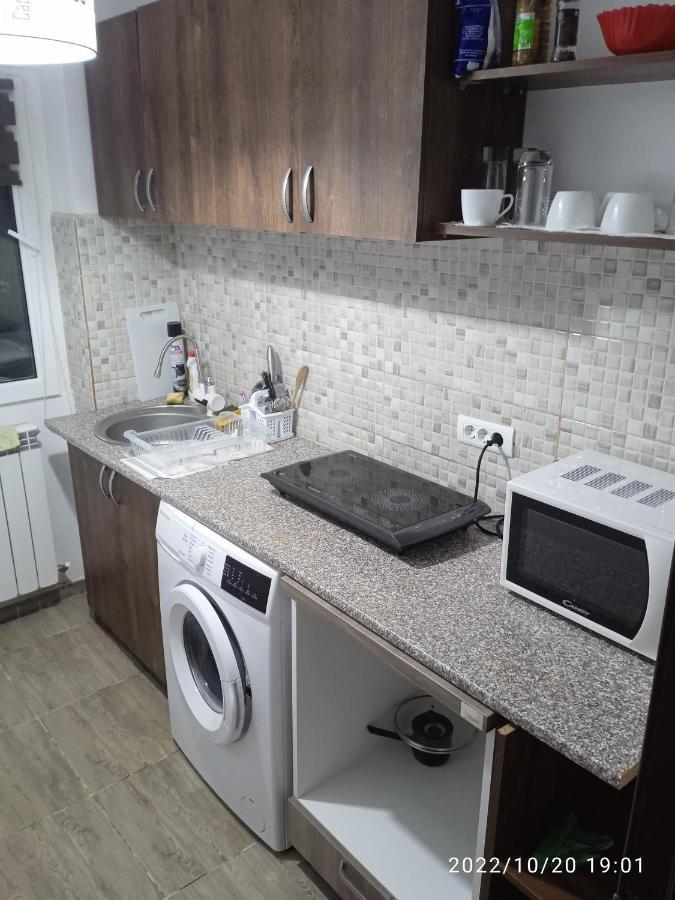 4 Rooms Apartment Tulcea Exterior foto